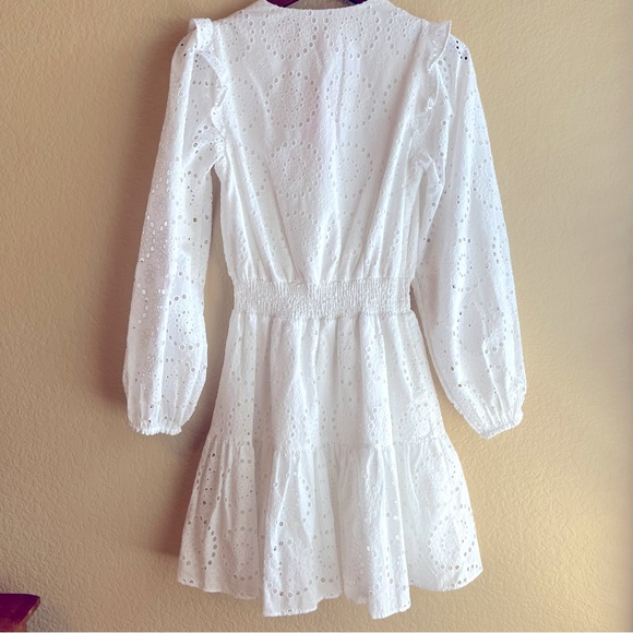 Lilly Pulitzer | Taviana Eyelet Dress - Resort White Circle Bloom Eyelet (4) - Picture 12 of 13